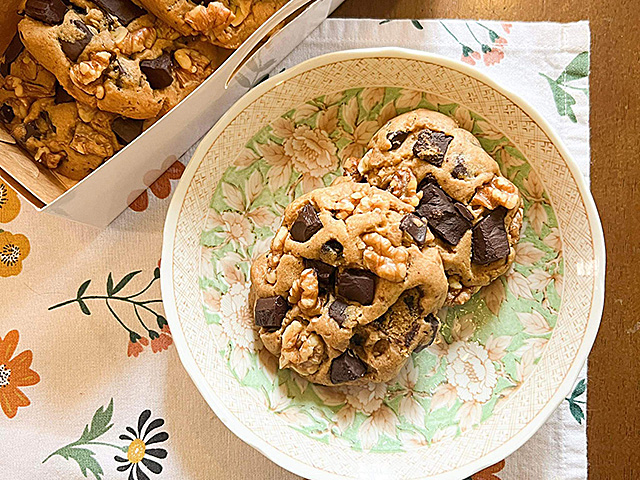 Chocolate Chunk Cookies